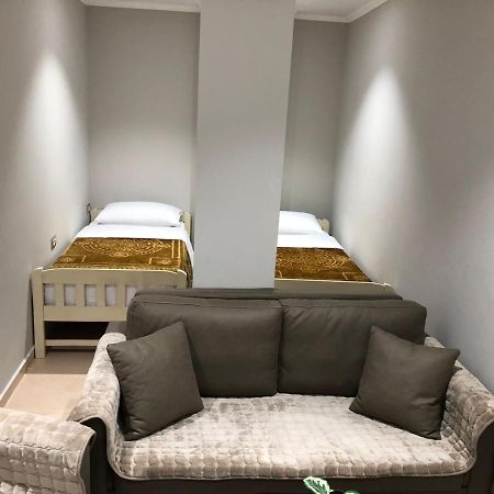 Cozy Guesthome Korce Exterior foto