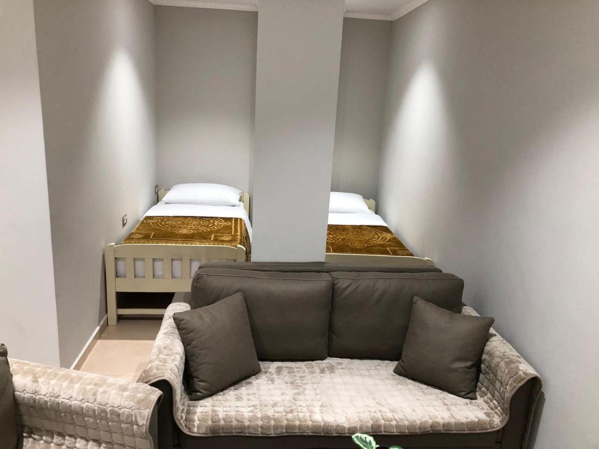 Cozy Guesthome Korce Exterior foto