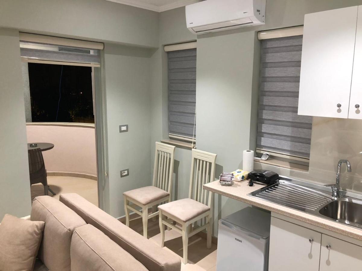 Cozy Guesthome Korce Exterior foto